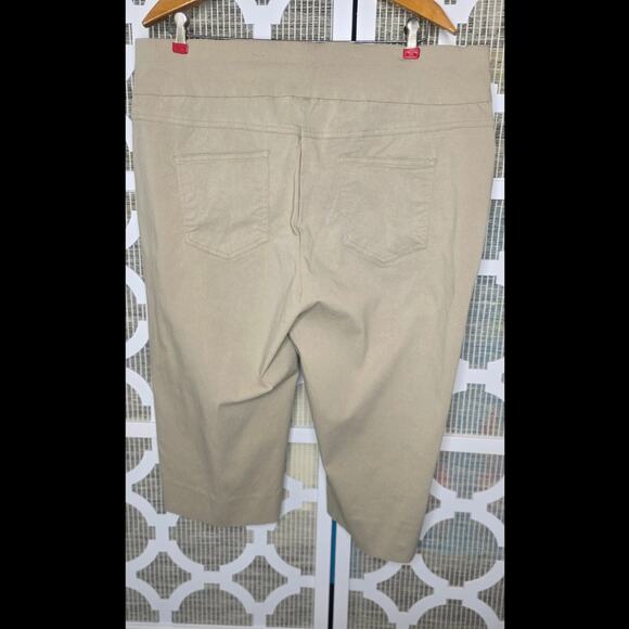 Ruby Rd. Khaki/Tan Stretch Pull On Capris Size 20W - Picture 6 of 9